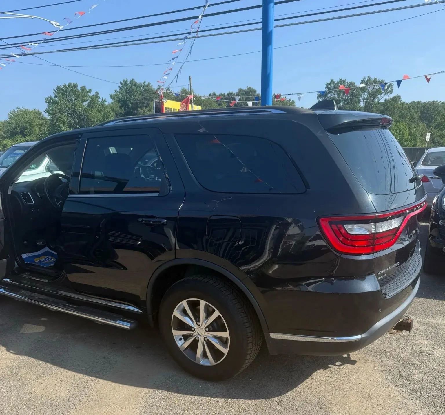 Used 2016 Dodge Durango Limited w/ Nav & Power Liftgate Group image 6