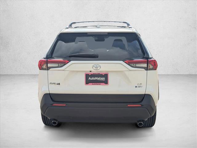 Used 2025 Toyota RAV4 LE AWD/4WD image 9