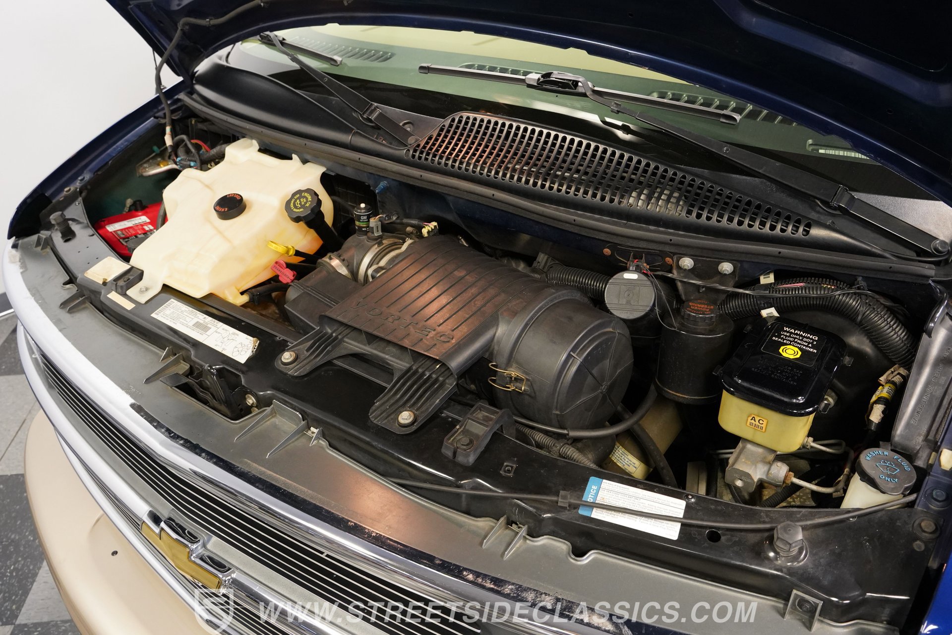 Used 2001 Chevrolet Express 1500 w/ Preferred Equipment Group 3 image 33