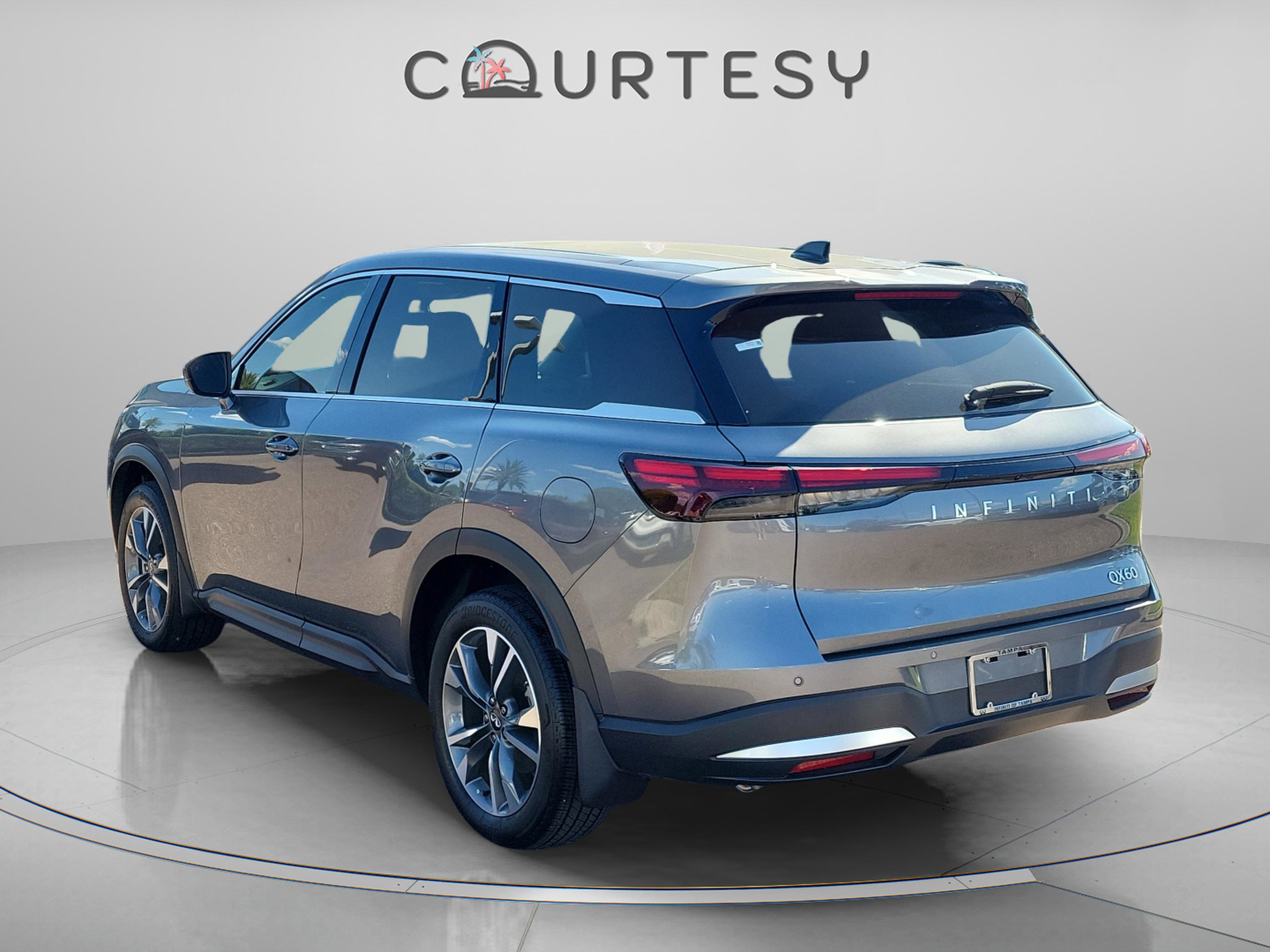Certified 2026 INFINITI QX60 Pure image 4