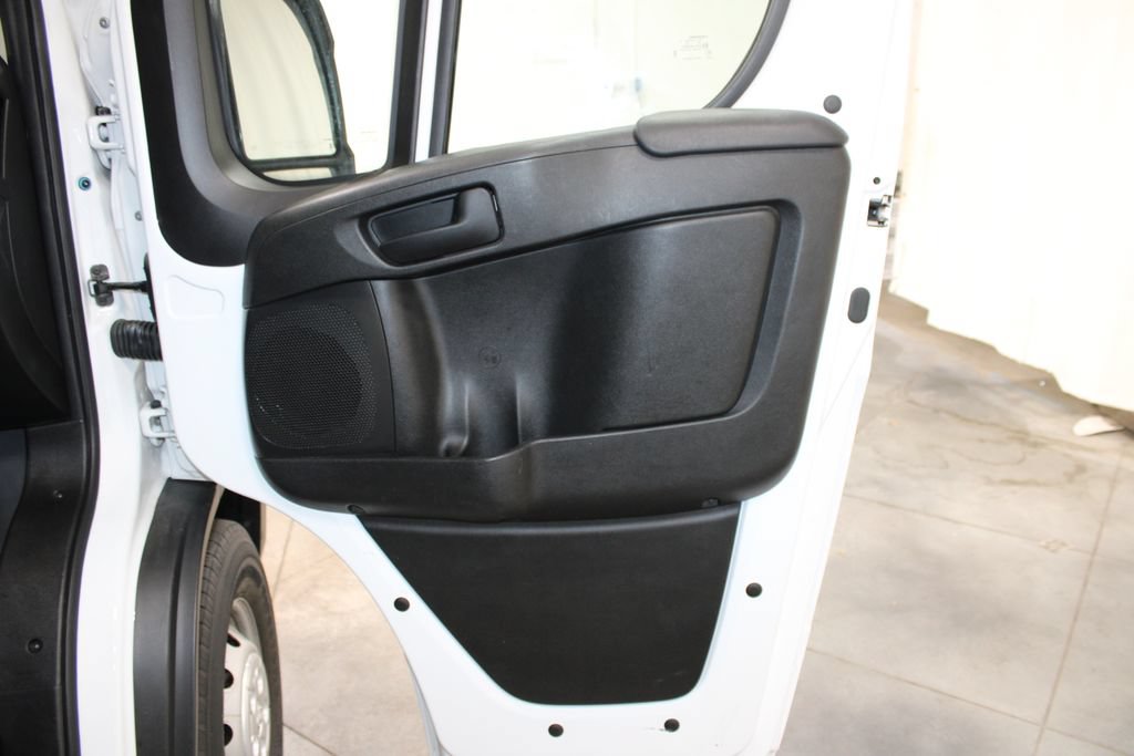 Used 2025 RAM ProMaster 2500 w/ Convenience Group FWD image 32