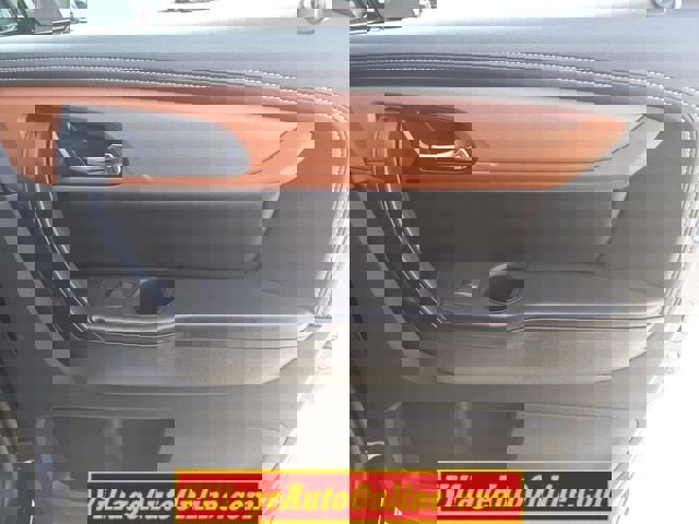 Used 2017 Chevrolet Traverse LT AWD/4WD image 39