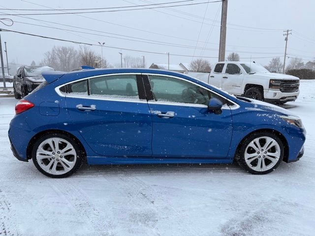 Used 2017 Chevrolet Cruze Premier w/ RS Package image 6