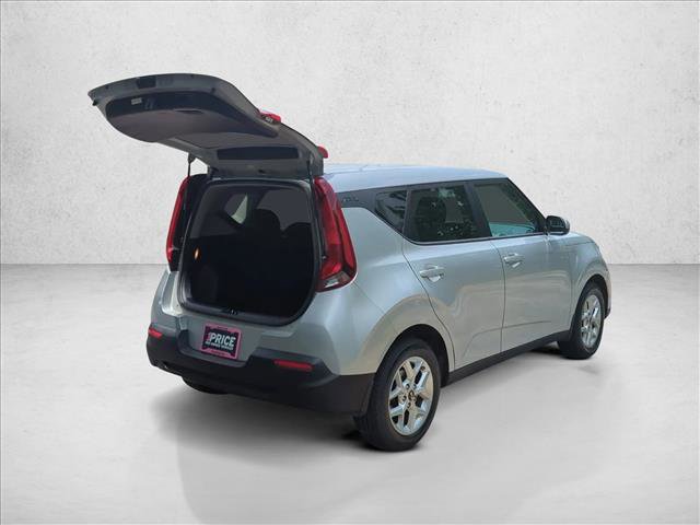 Used 2020 Kia Soul S FWD image 8
