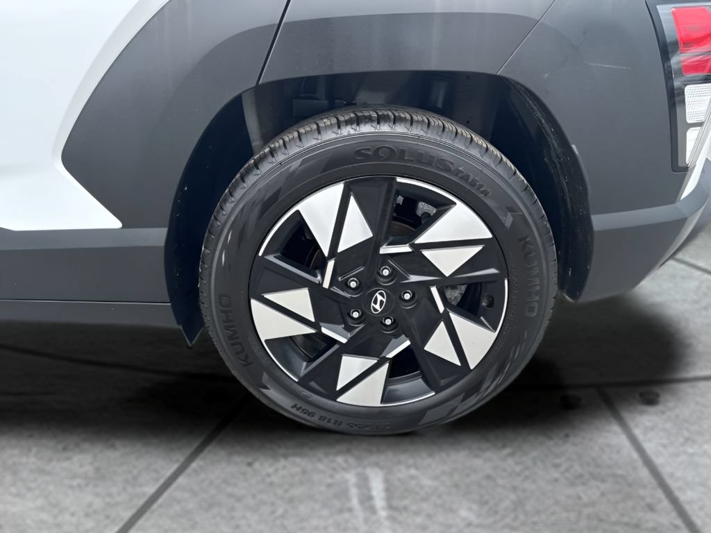 Used 2024 Hyundai Kona SEL FWD image 28