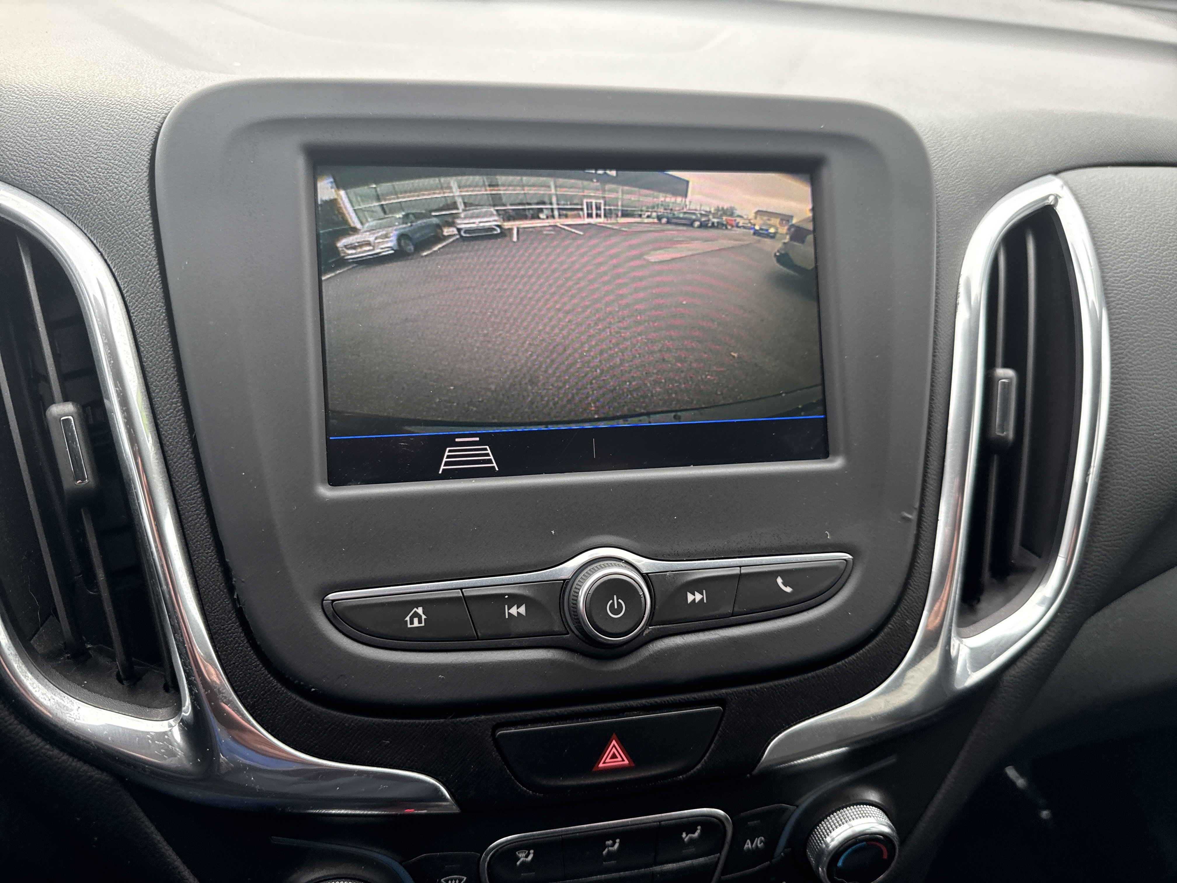Used 2021 Chevrolet Equinox LT AWD/4WD image 3
