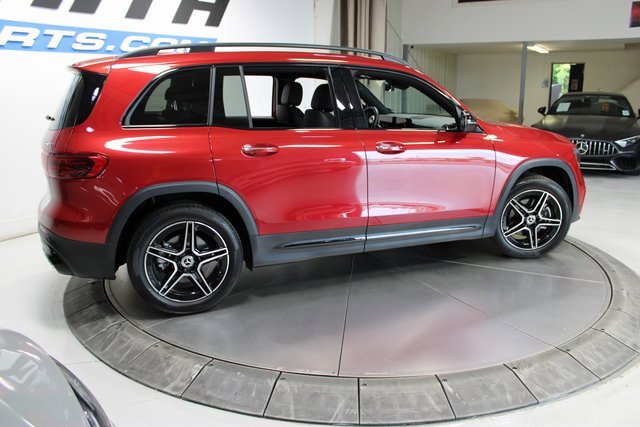 Used 2024 Mercedes-Benz GLB 250 4MATIC image 6