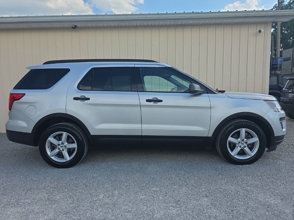 Used 2019 Ford Explorer FWD image 6