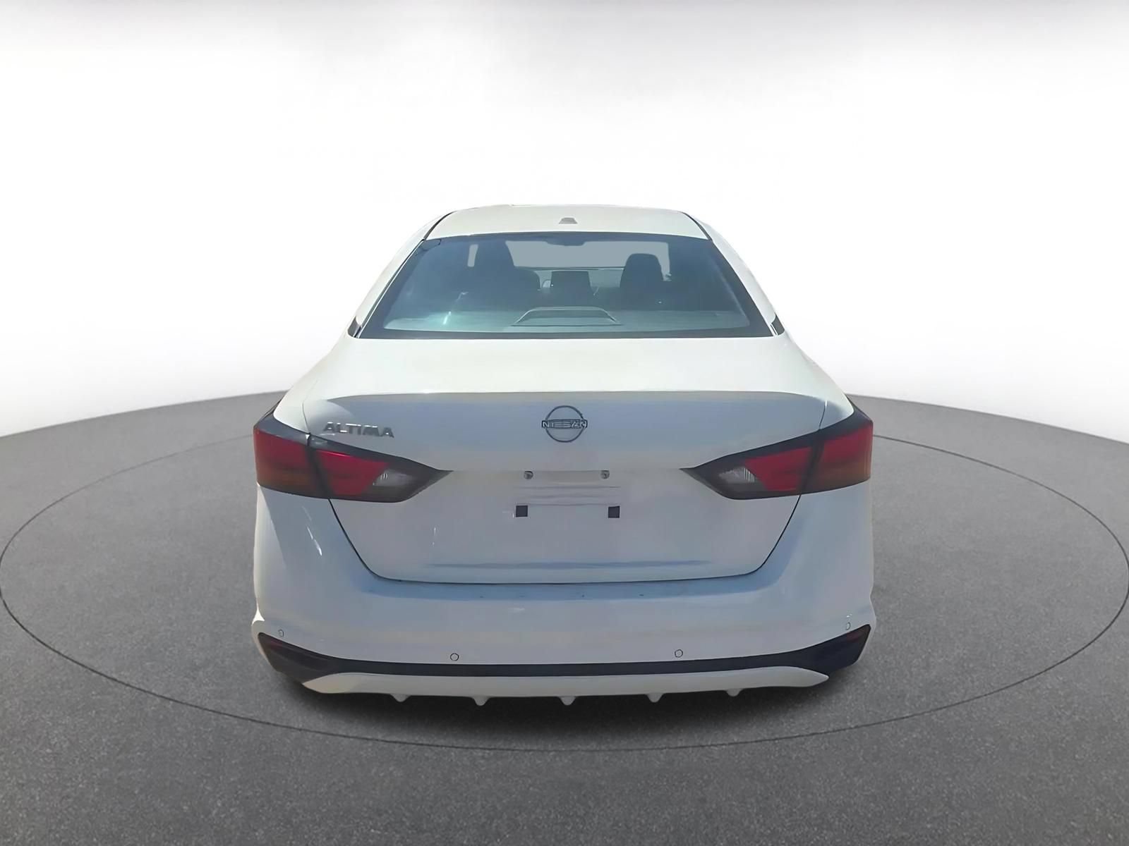 Used 2025 Nissan Altima 2.5 SV FWD image 12