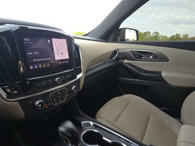 Used 2022 Chevrolet Traverse Premier FWD image 30