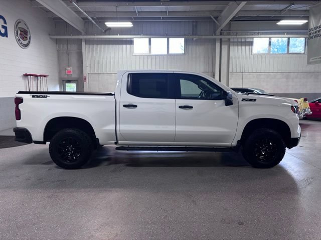 Certified 2024 Chevrolet Silverado 1500 LT Trail Boss w/ Dark Appearance Package AWD/4WD image 8