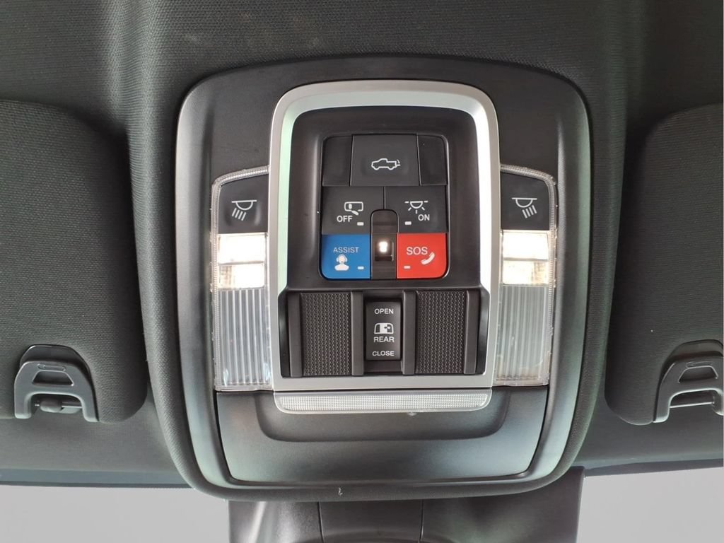 Used 2023 RAM 3500 Limited AWD/4WD image 27