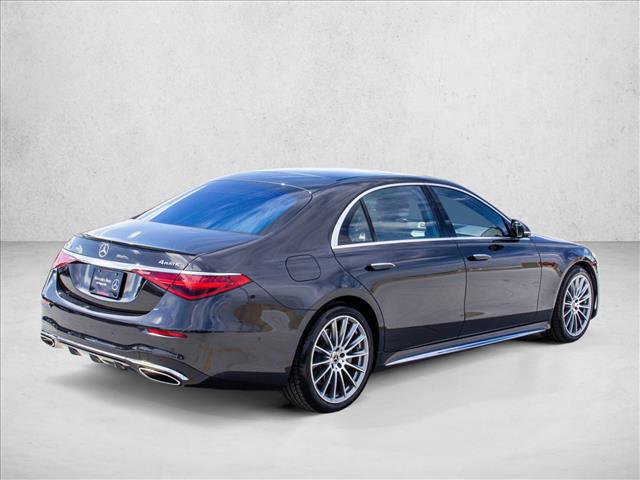 Used 2022 Mercedes-Benz S 500 4MATIC w/ AMG Line Package image 5