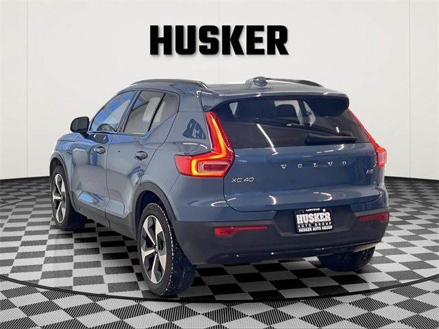 Used 2024 Volvo XC40 B5 Core image 5