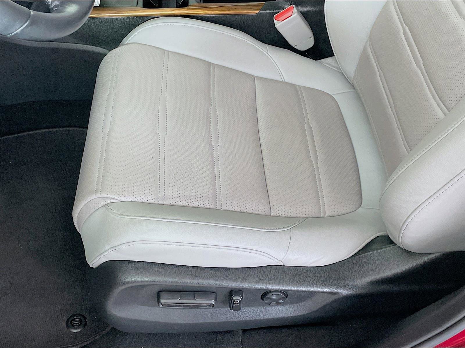 Used 2022 Honda CR-V Touring image 22