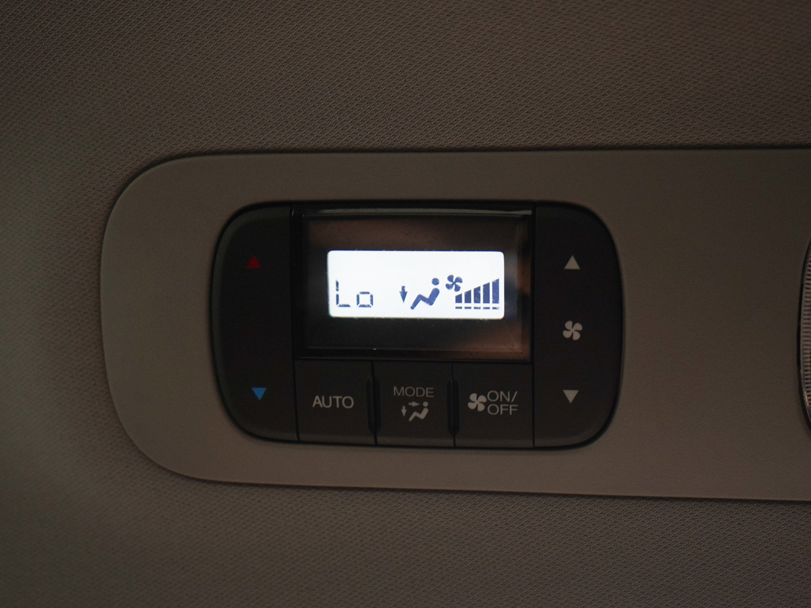 Used 2018 Honda Odyssey Elite image 18