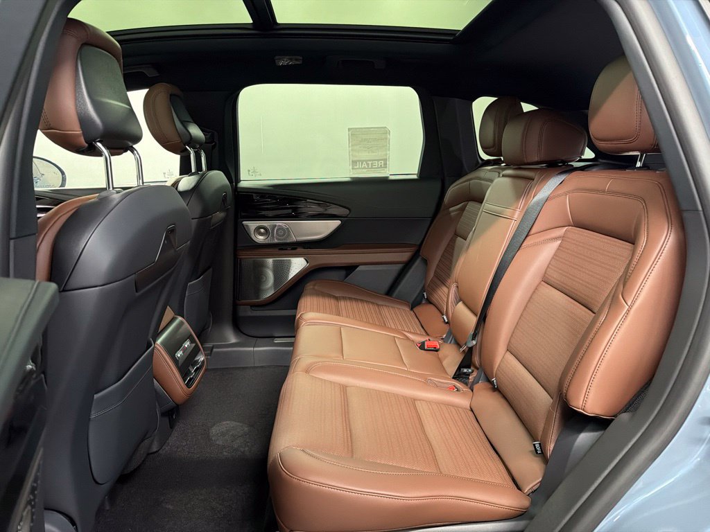 New 2026 Lincoln Nautilus Reserve AWD/4WD image 35
