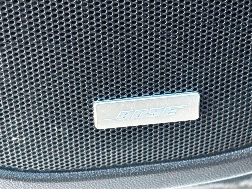 Used 2023 GMC Acadia Denali w/ Black Diamond Edition image 19