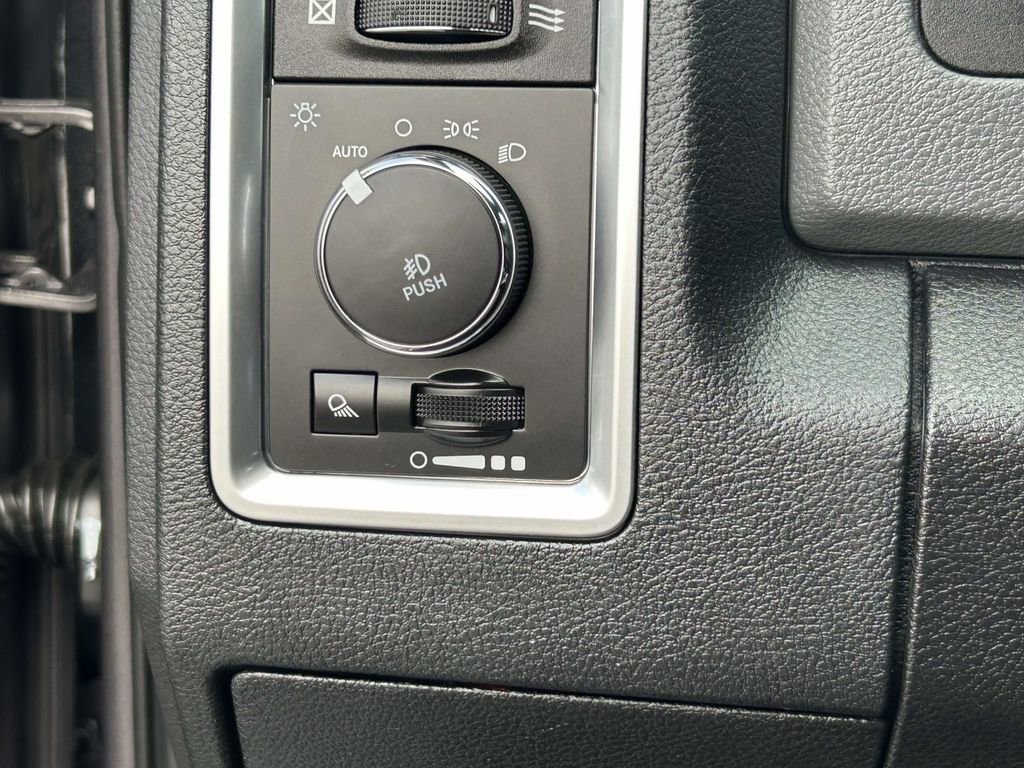 Used 2017 RAM 1500 Lone Star AWD/4WD image 19