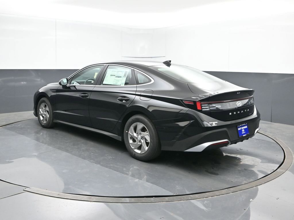 New 2026 Hyundai Sonata SE FWD image 4