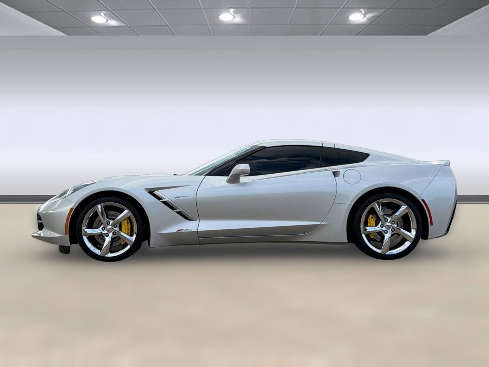 Used 2019 Chevrolet Corvette Stingray Coupe RWD image 2