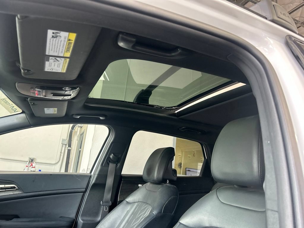 Used 2025 Kia Sportage X-Line w/ Premium Package AWD/4WD image 6