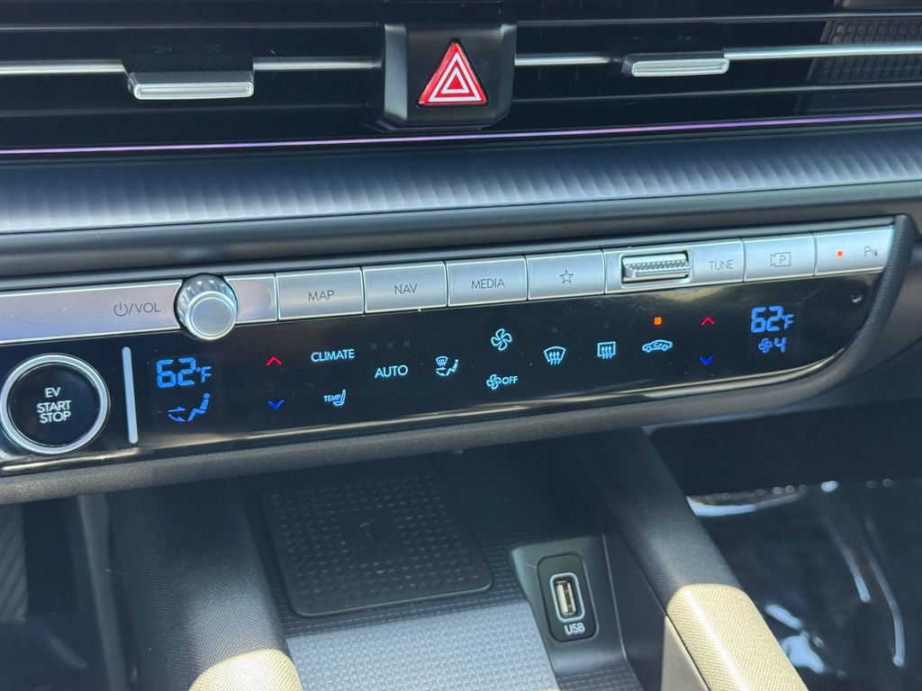 Certified 2024 Hyundai Ioniq 6 SEL RWD image 19