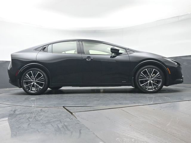 Used 2024 Toyota Prius XLE image 40
