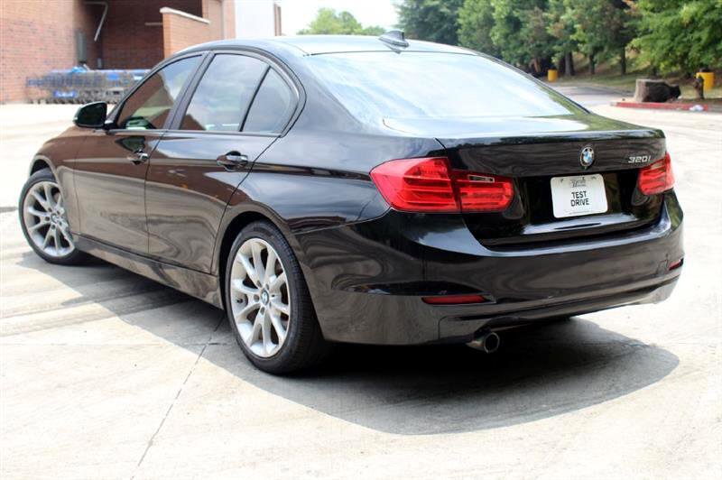 Used 2014 BMW 320i Sedan RWD image 6