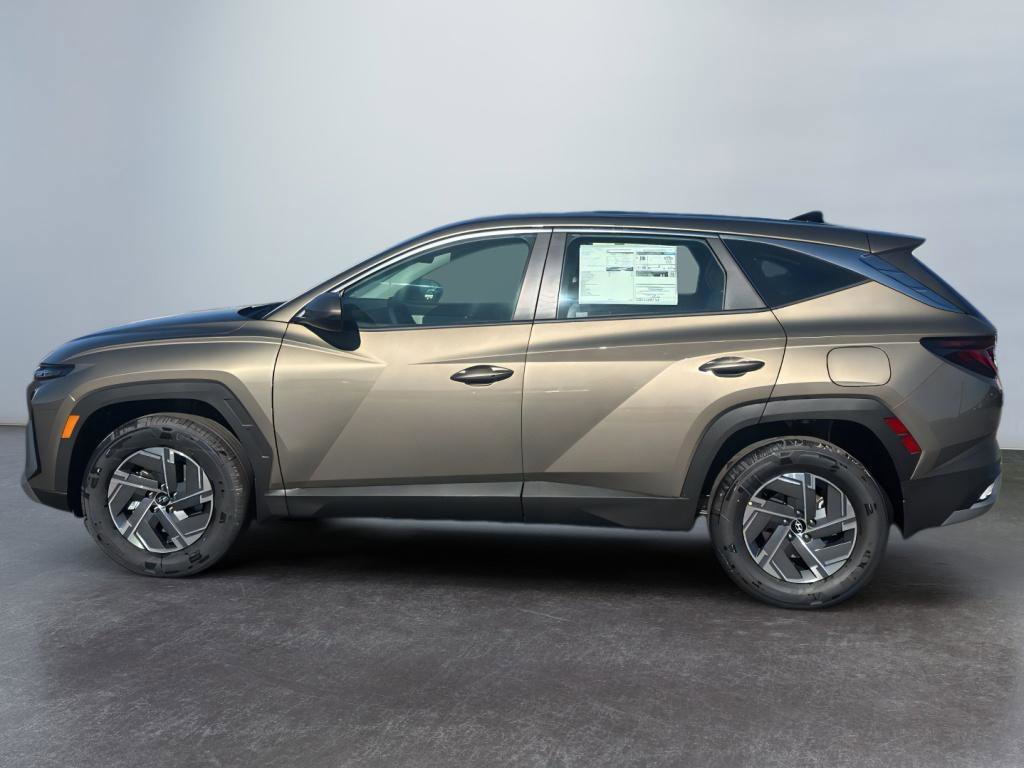 New 2026 Hyundai Tucson Blue SE image 8