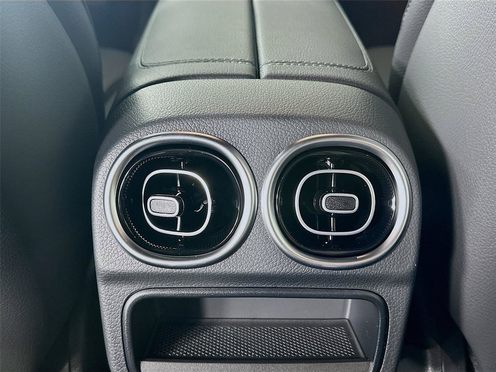 Certified 2026 Mercedes-Benz C 300 4MATIC Sedan image 33