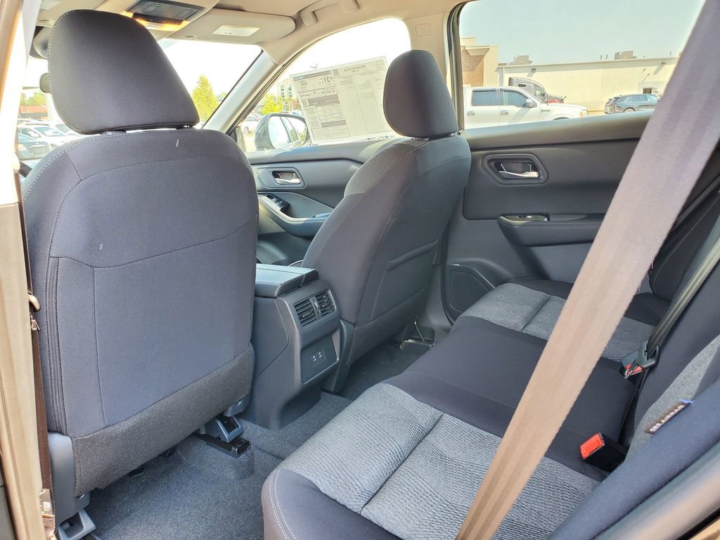 New 2026 Nissan Rogue SV image 10
