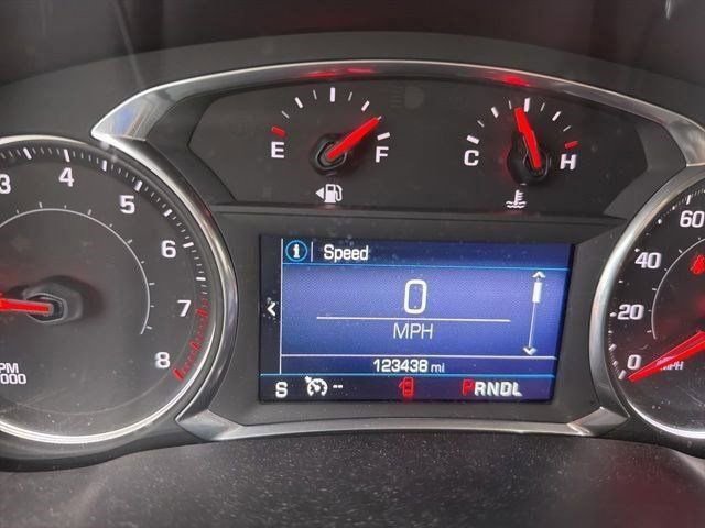 Used 2020 Chevrolet Blazer LT FWD image 2