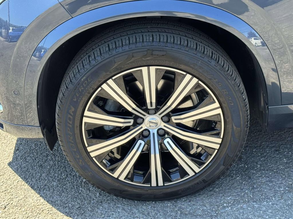 Certified 2023 Volvo XC90 B6 Plus AWD/4WD image 8