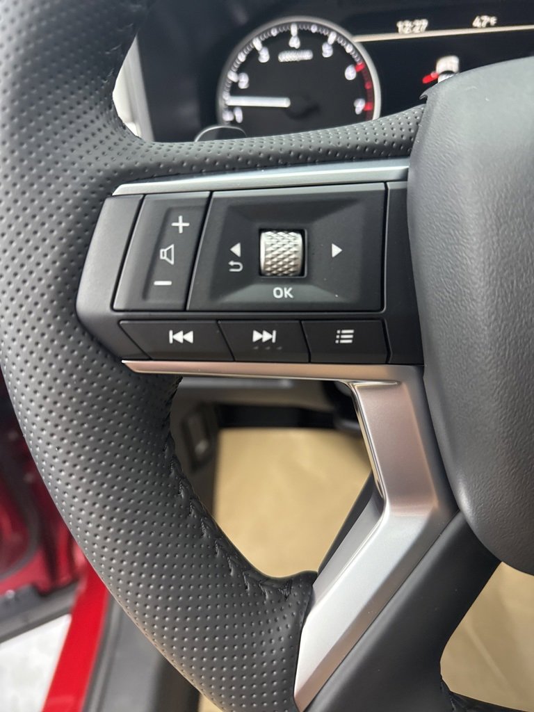 New 2025 Mitsubishi Outlander SE image 19