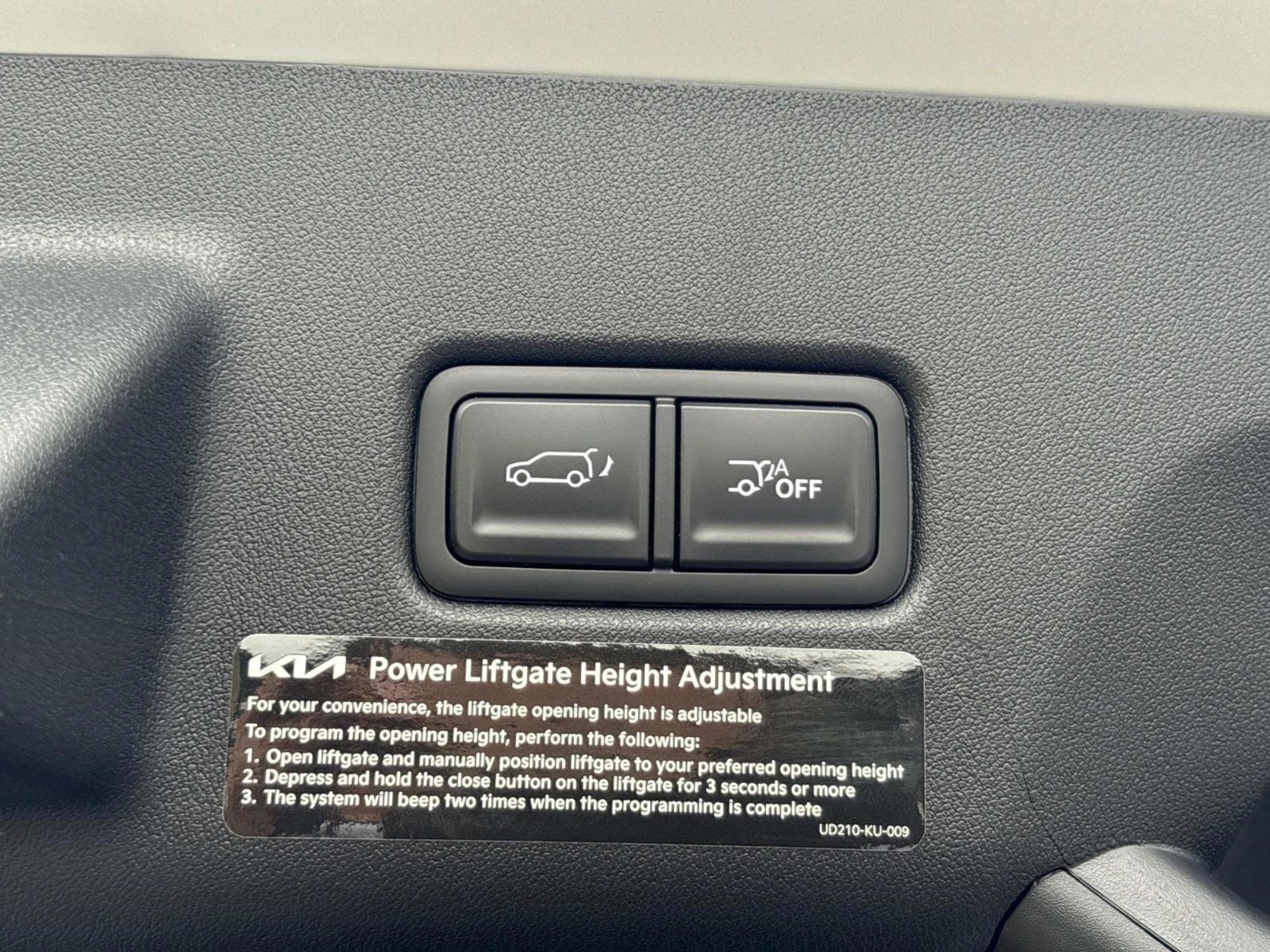 New 2027 Kia Telluride S image 13