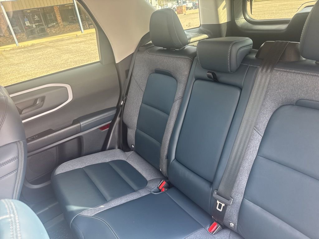 Used 2023 Ford Bronco Sport Outer Banks w/ Tech Package AWD/4WD image 13