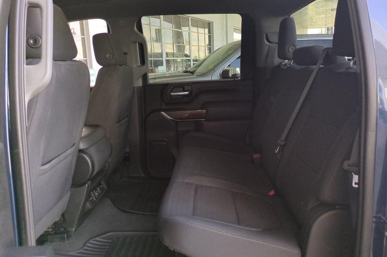 Used 2021 GMC Sierra 2500 SLE w/ SLE Value Package; AWD/4WD image 14