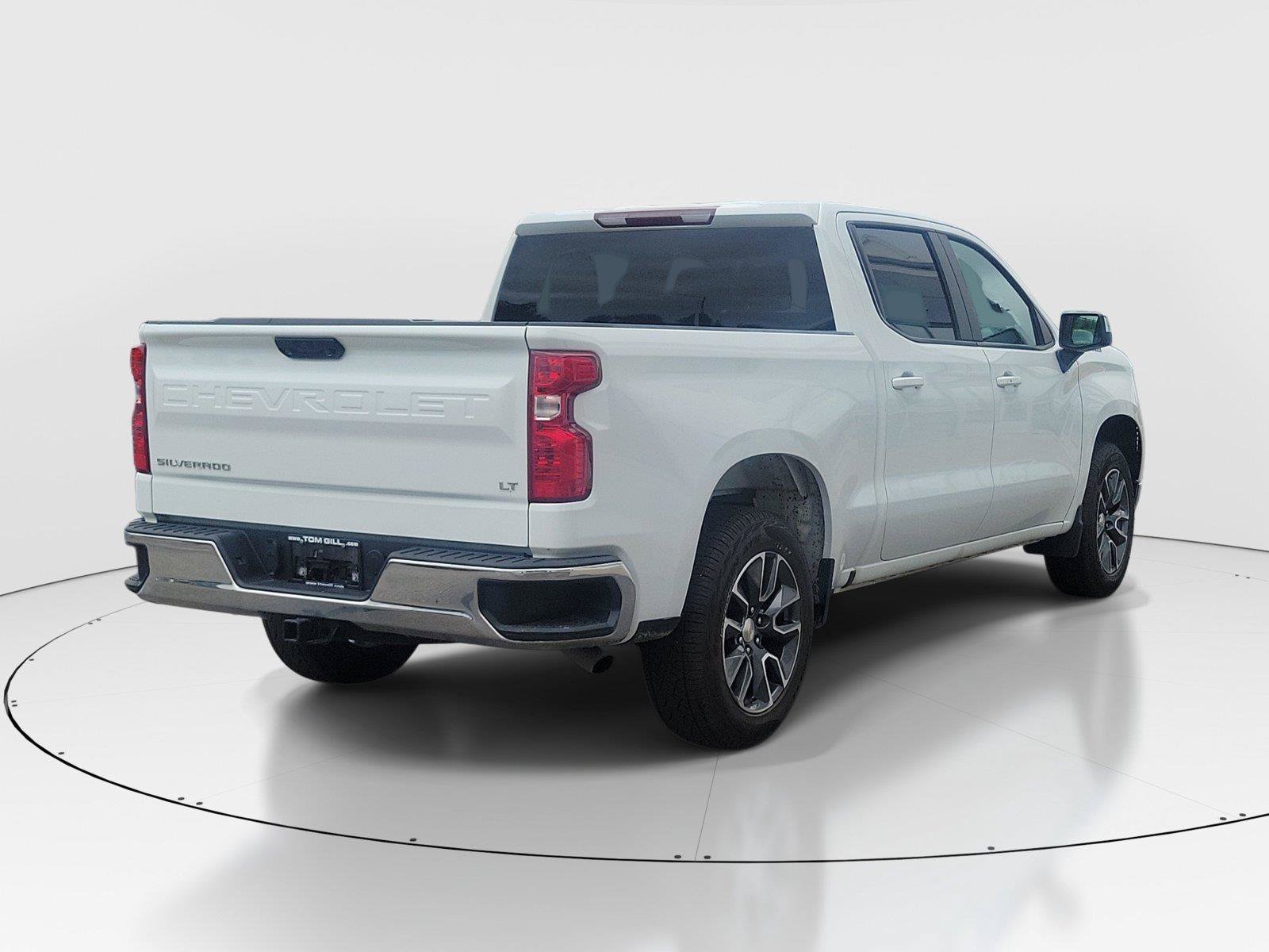 Used 2023 Chevrolet Silverado 1500 LT AWD/4WD image 4