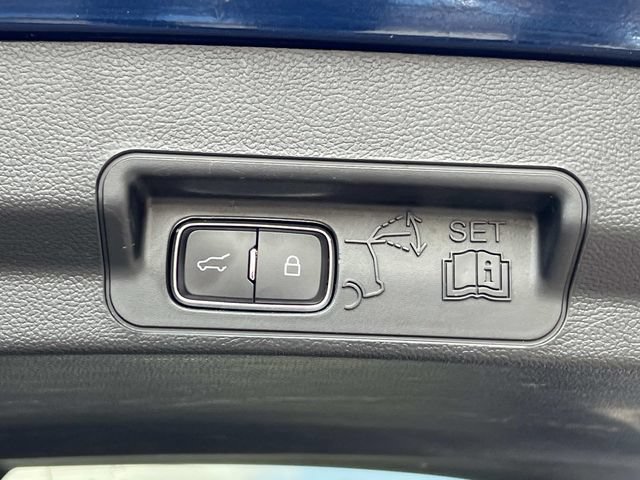 Certified 2023 Ford Explorer XLT w/ Equipment Group 202A AWD/4WD image 12