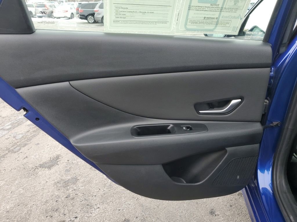 Used 2021 Hyundai Elantra SEL w/ Convenience Package image 29