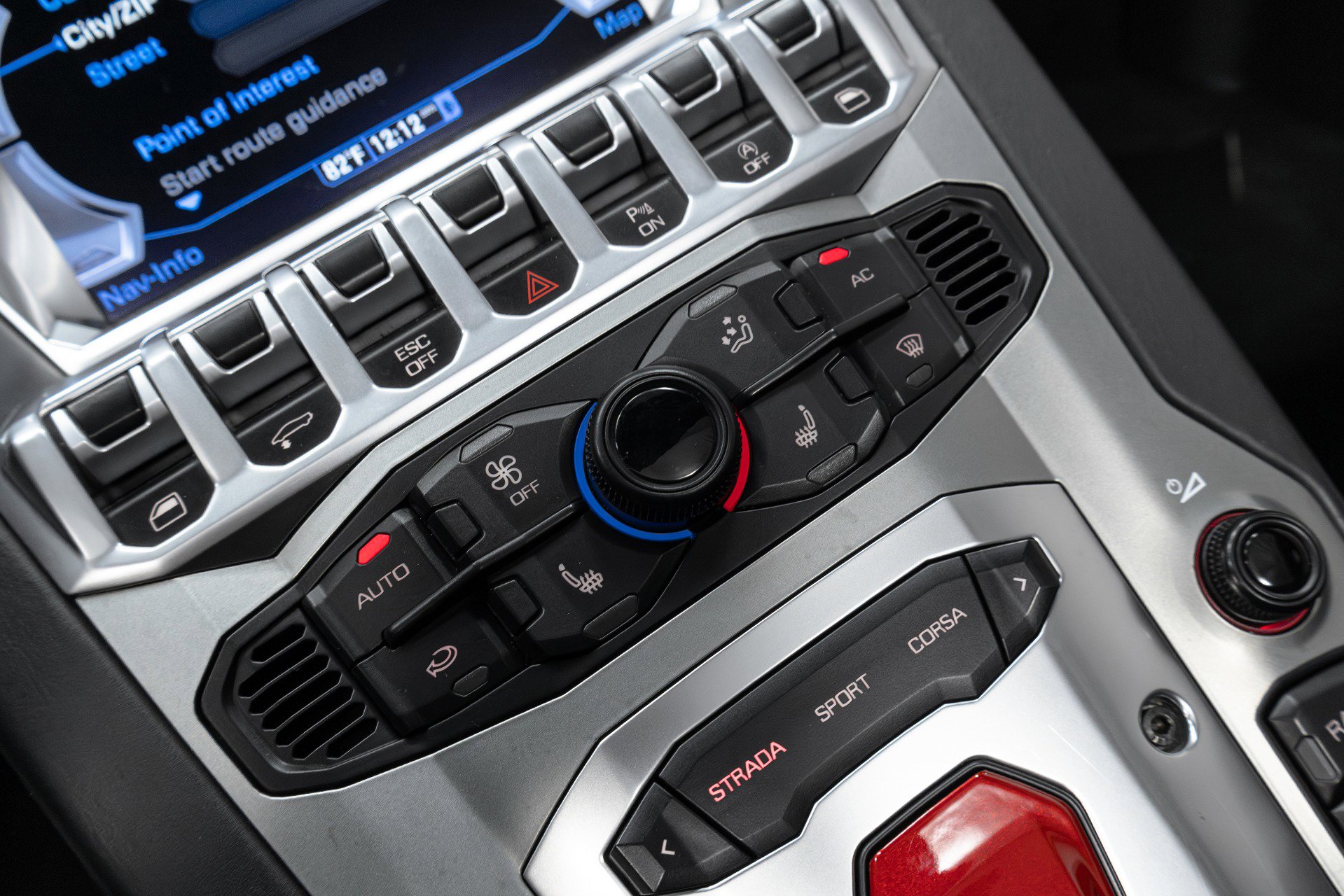 Used 2015 Lamborghini Aventador LP 700-4 image 64