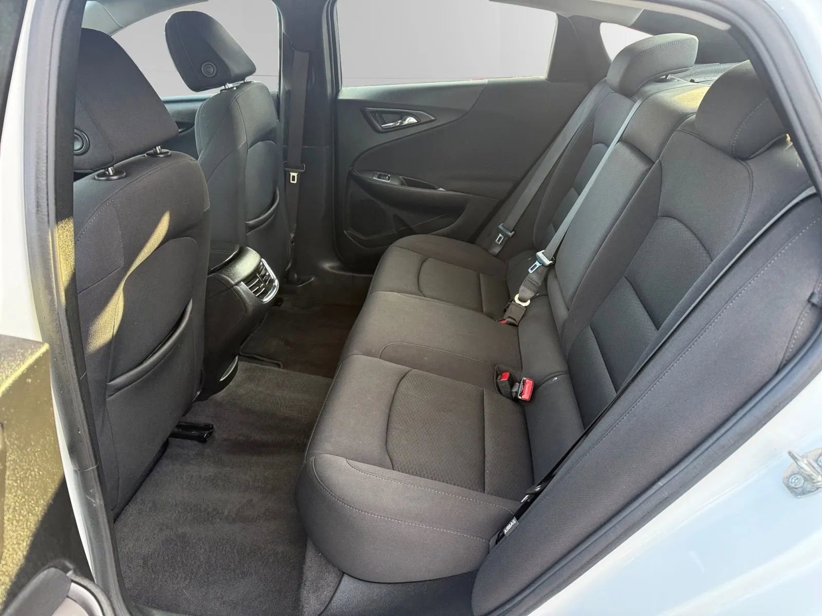 Used 2022 Chevrolet Malibu LT image 17