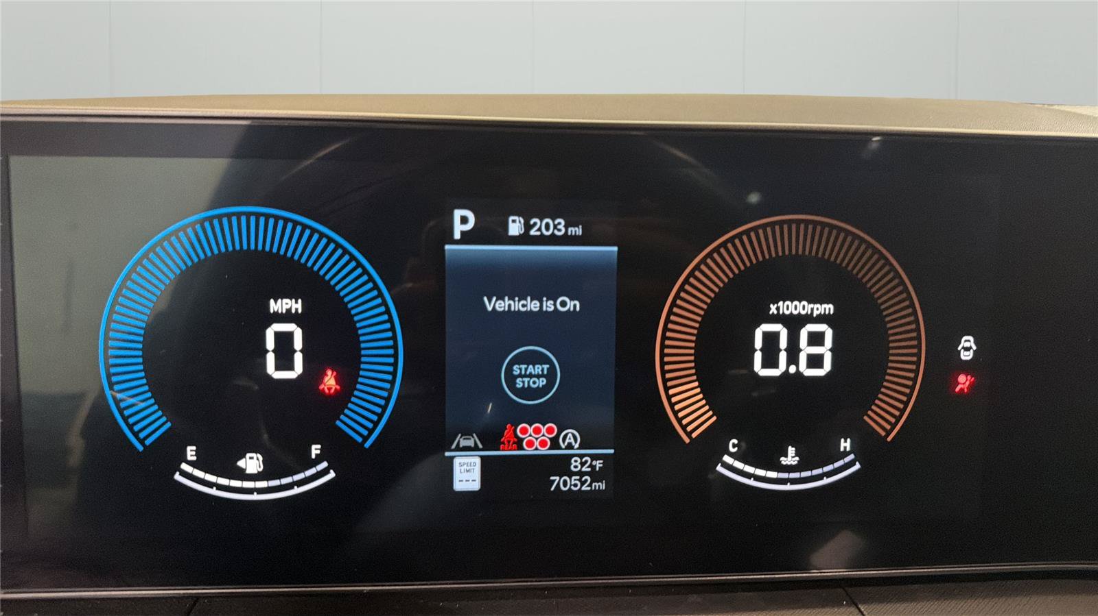 Certified 2025 Hyundai Santa Fe SEL FWD image 15