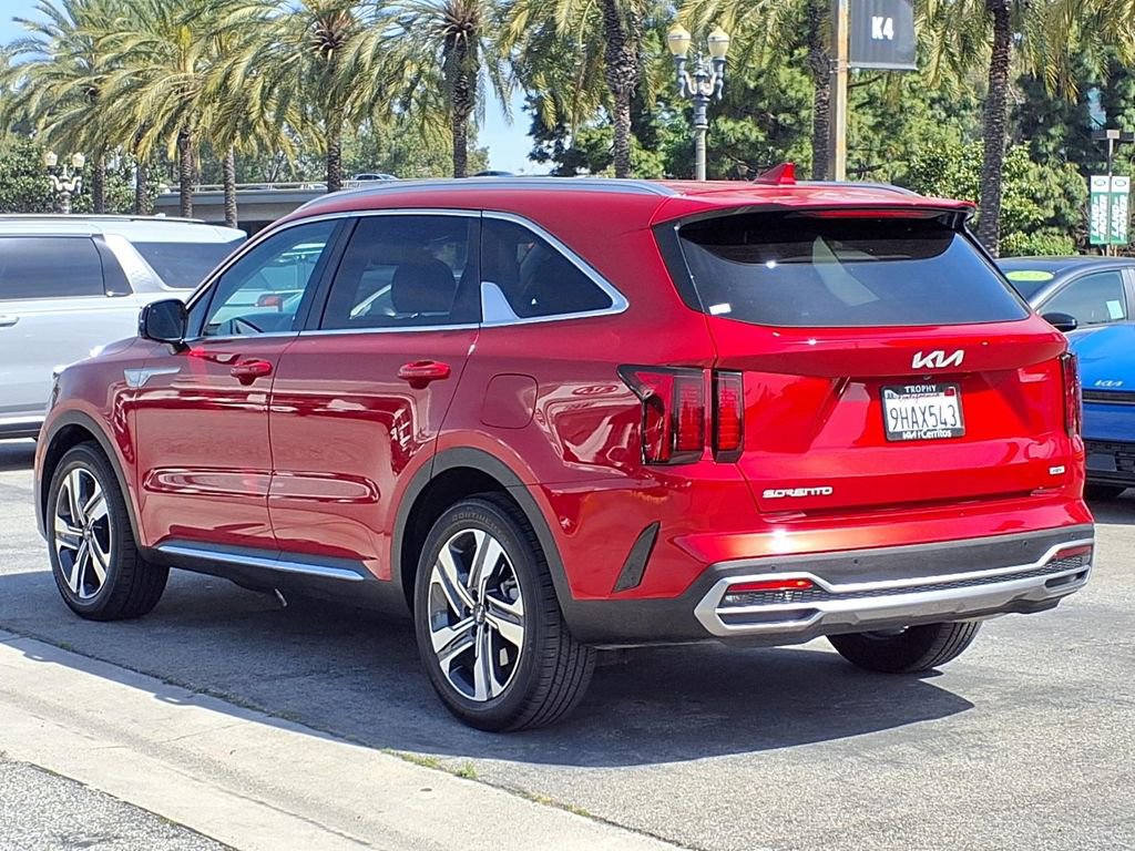 Used 2023 Kia Sorento EX image 3