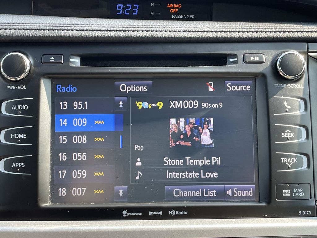 Used 2018 Toyota Highlander XLE FWD image 39