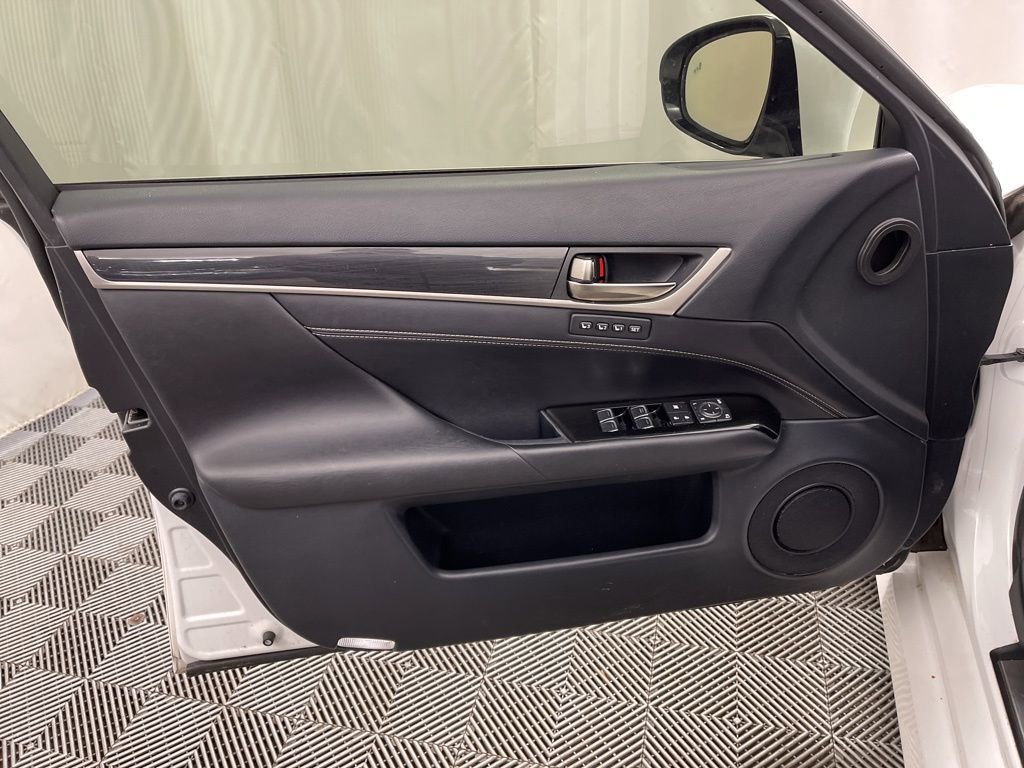 Used 2016 Lexus GS 200t w/ Premium Package image 23