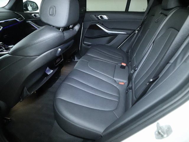 Used 2020 BMW X5 xDrive40i w/ Premium Package AWD/4WD image 17