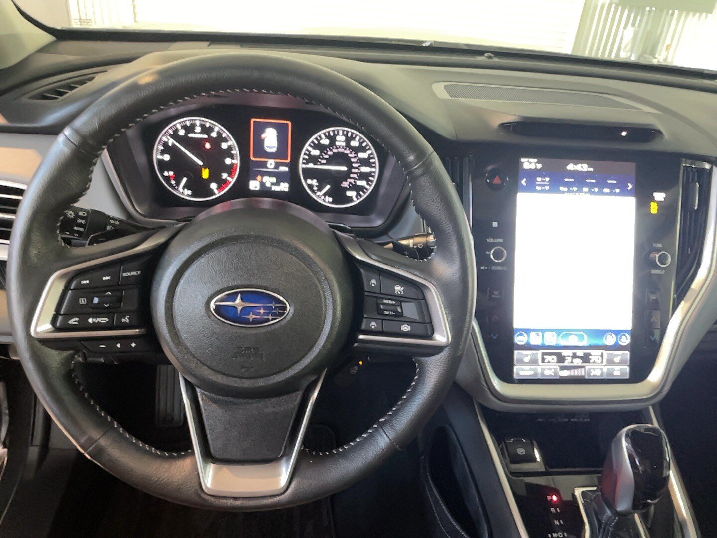 Used 2025 Subaru Outback Limited AWD/4WD image 16