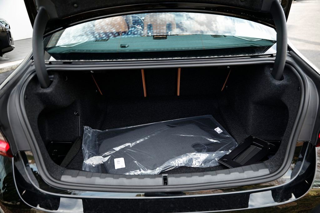 New 2026 BMW 330i Sedan w/ Premium Package image 29